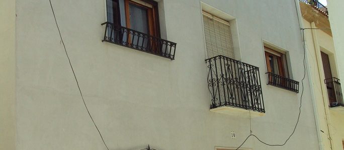 8 Bedroom Townhouse in Tijola