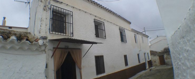 10 Bedroom Village House in Venta Quemada, Granada