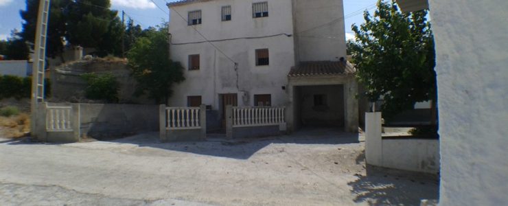 8 Bedroom Cave House in Castillejar, Granada