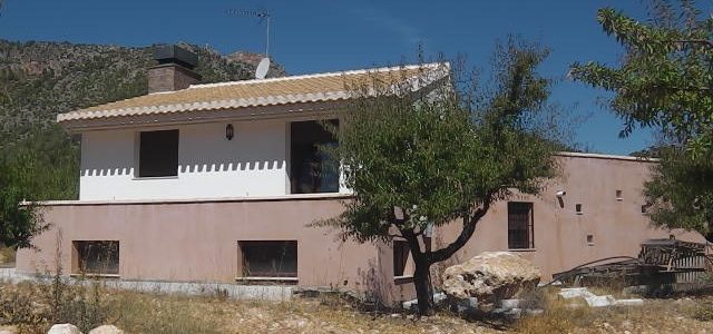 2 Bedroom Cortijo with land nr Huéscar, Granada